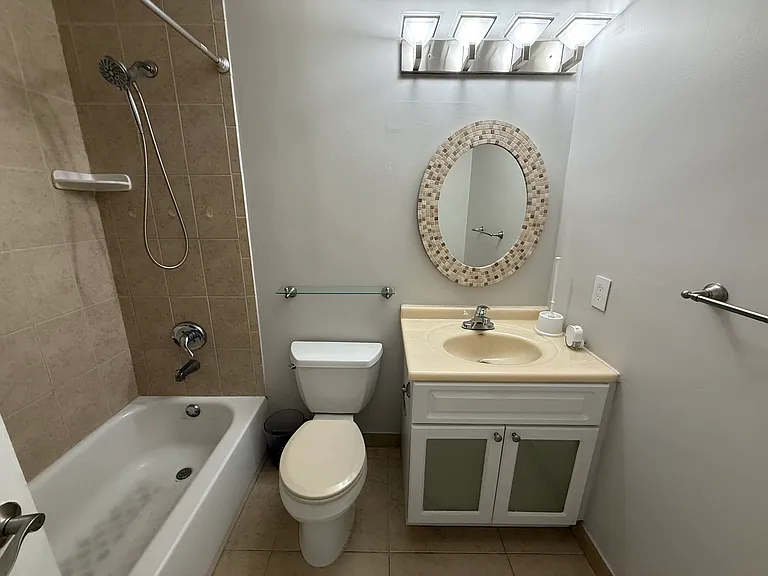 5365 Palm Ave #15 — Photo 11