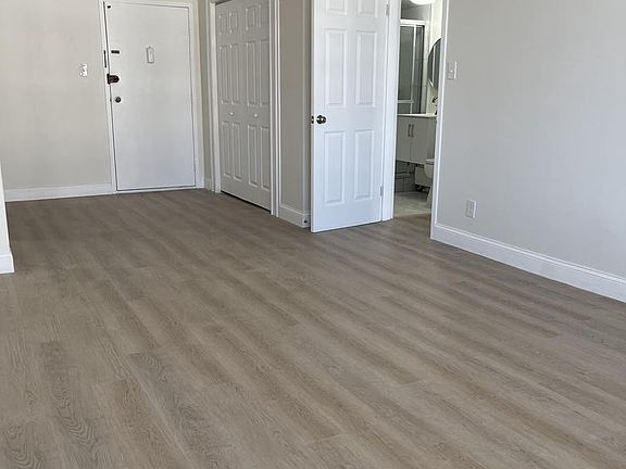 5th image of 2401 H St NW APT 807