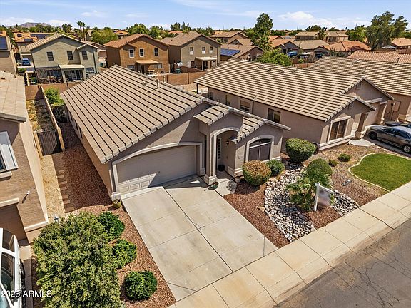 3rd image of 42586 W Michaels Drive