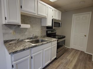 214 W Main St APT 4, Bath, PA 18014