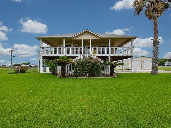 3rd image of 2507 W Bayshore Dr