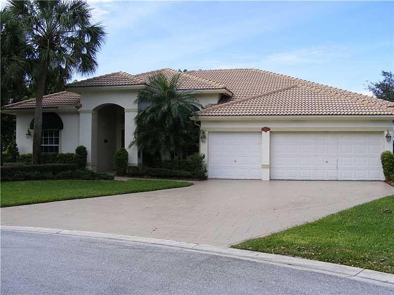 1st image of 1612 NW 102nd Dr