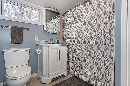 3rd image of 38 Weymouth St