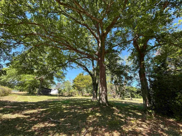 1811 Tranquil Rd., Mullins, SC 29574