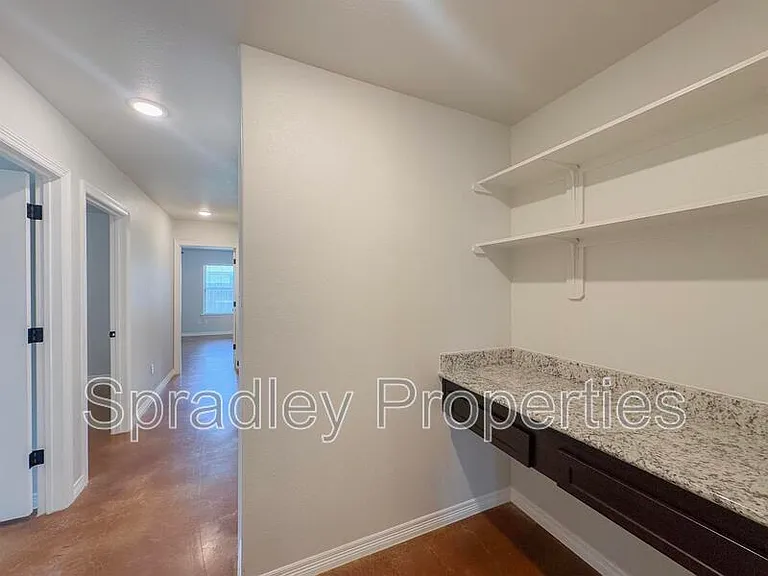 202 Juniper Dr #A — Photo 8