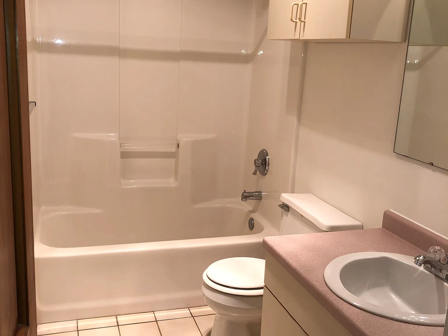 2 bed, $1,125 — Photo 3