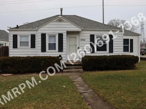 1704 Sprunger Ave, Fort Wayne, IN 46808
