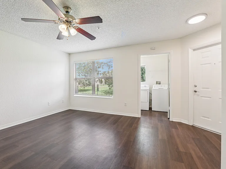 University Park Apartments — Photo 26