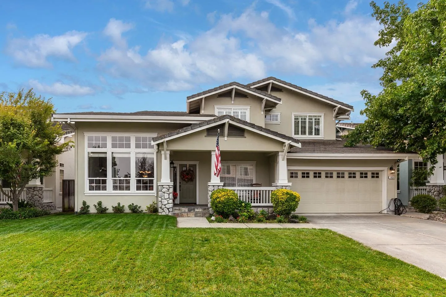 1406 Casablanca Cir photo 1
