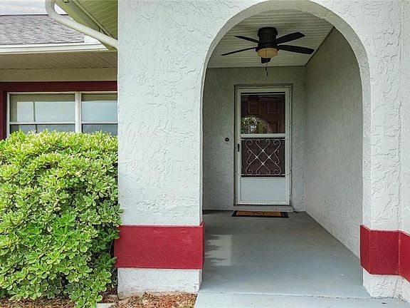 2nd image of 230 W STAGGERBUSH PATH