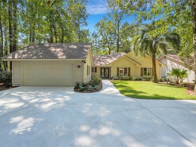 8 Pineland Rd, Hilton Head Island, SC, 29926