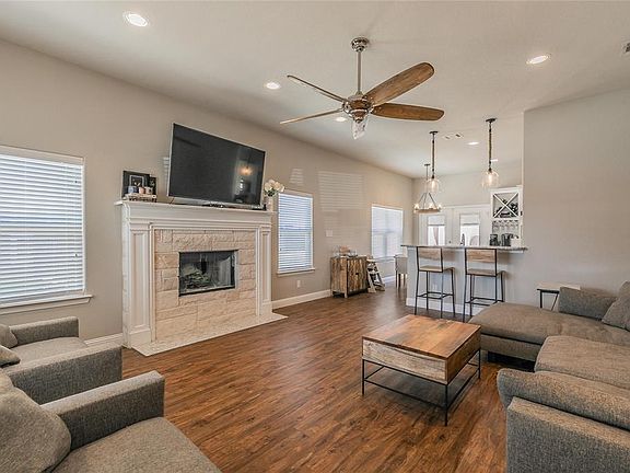 4th image of 644 Kagen Ct