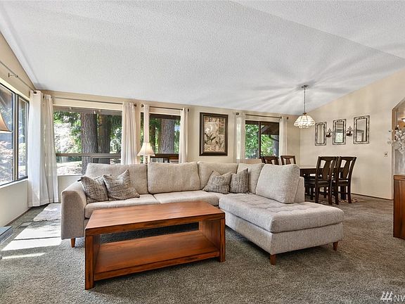 4th image of 14230 Salal Dr