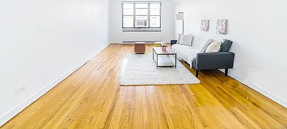 3rd image of 67-71 Yellowstone Blvd #7