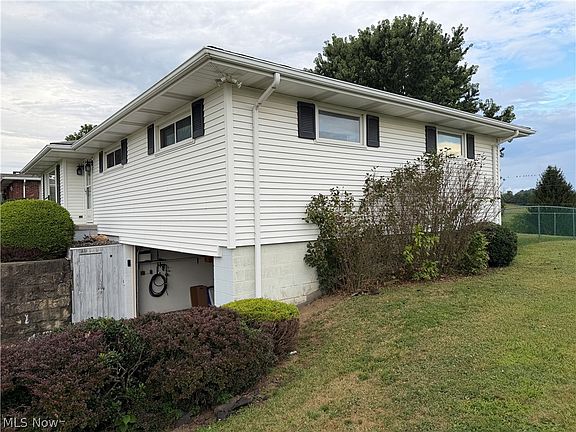 5th image of 71159 Sharon Rd