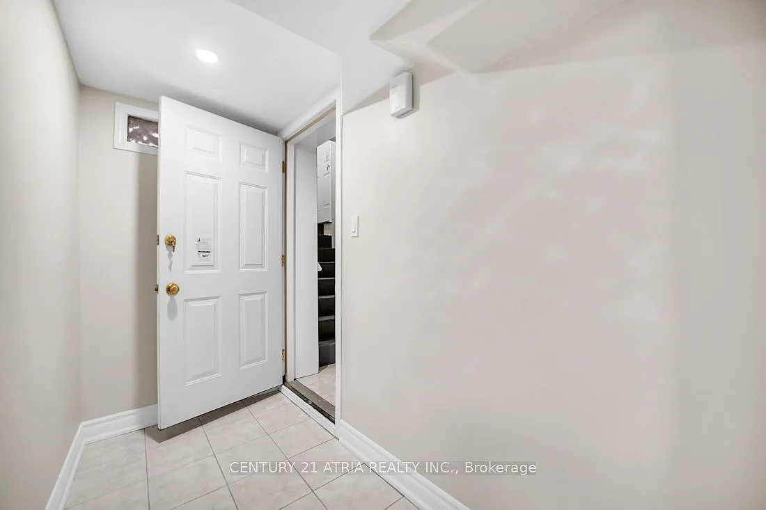 2 bed, $1,900 — Photo 4