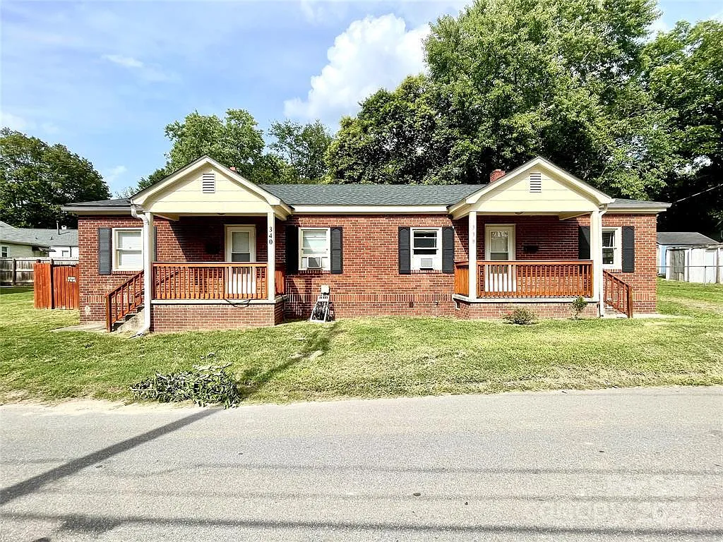 338 Magnolia Street Northwest - 1 — Photo 2