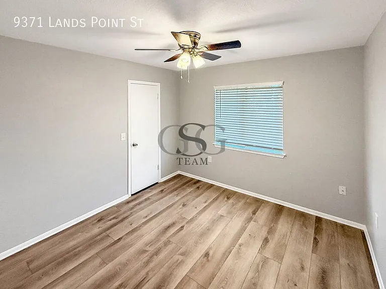 9371 Lands Point St — Photo 27