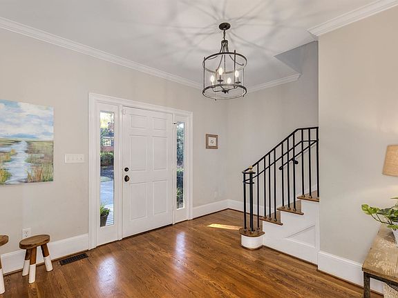 4th image of 9 E Lanneau Dr