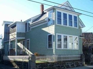 30 Park St, Lawrence, MA 01841