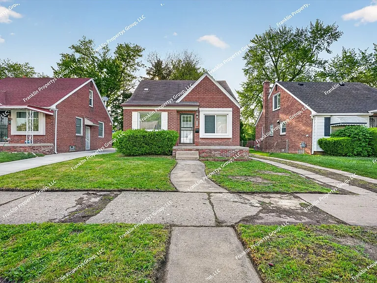 18500 Archdale St — Photo 30