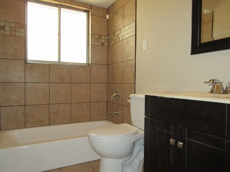 Building Photo - 4090 Drowsy Ln