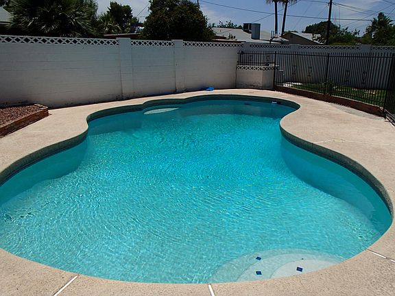 5th image of 1219 E Loma Vista Dr