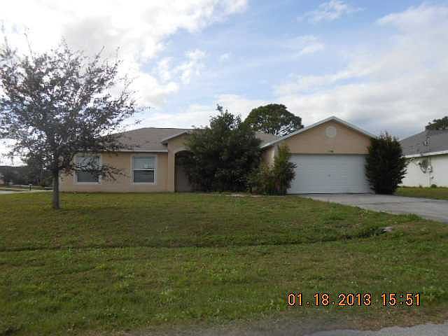 Home For Sale In Port saint lucie