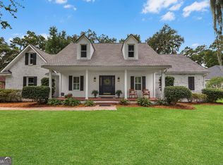 1154 River Dr SW, Darien, GA 31305