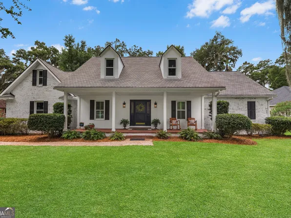 1154 River Dr SW, Darien, GA 31305