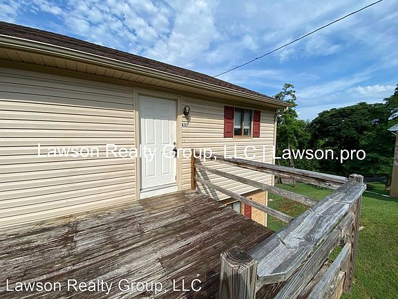 2nd image of 6201 Nell Cir