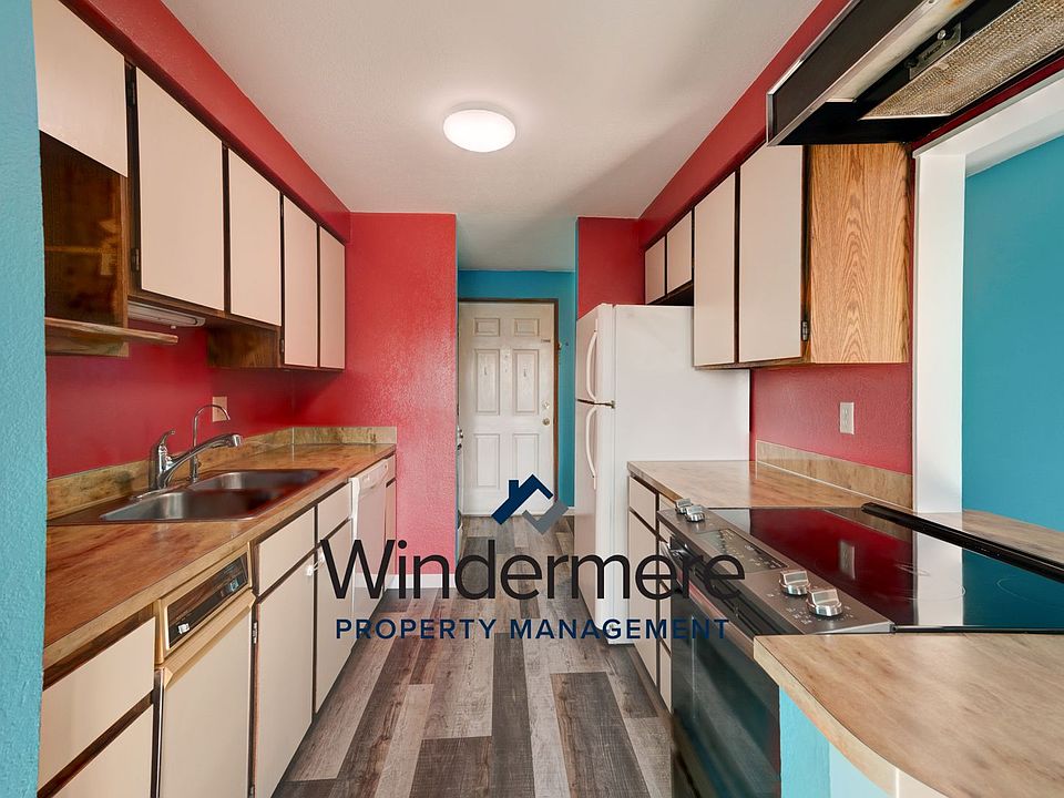 1st image of 91 SE 11th Ave APT 301