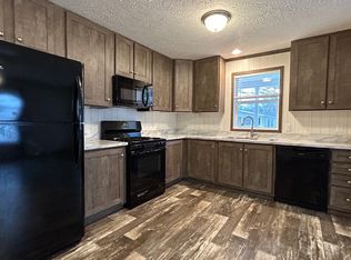 373 Westwood, Amherst, OH 44001