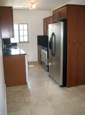 2nd image of 1500 Pennsylvania Ave APT 4A