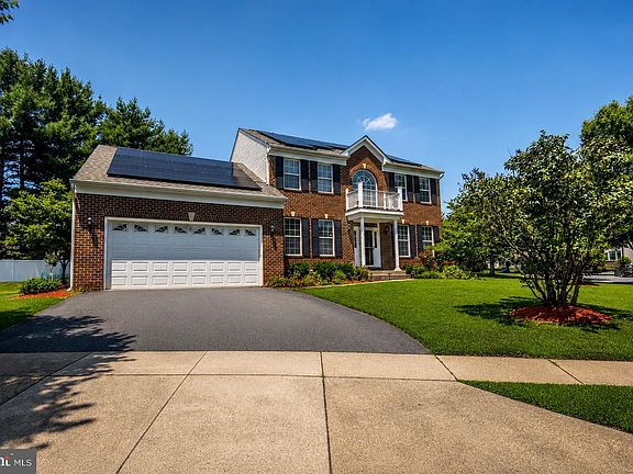 2nd image of 1 Hickory Spring Ct