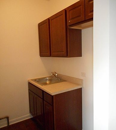 5th image of 1305 W Lawrence Ave #202