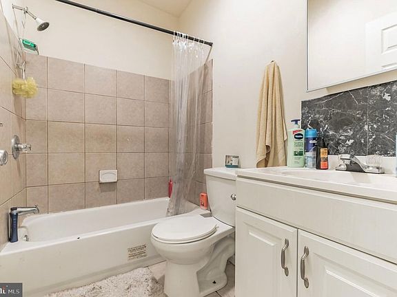 5th image of 1415 N 18th St #4