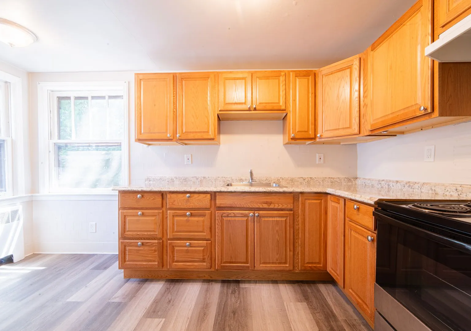 105 Atlantic St — Photo 2