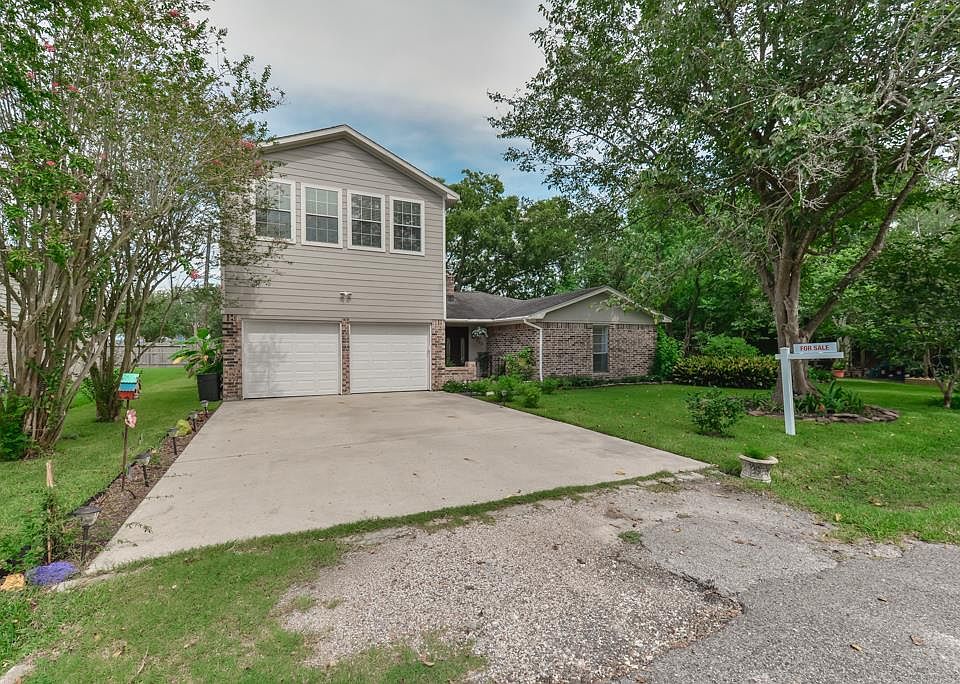 1st image of 422 Irene Dr