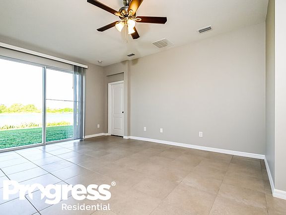 4th image of 12039 Ledbury Commons Dr
