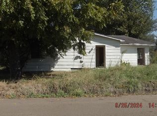 829 Magnolia St, Clarksdale, MS 38614