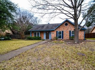 912 Whitewater Trl, Desoto, TX 75115