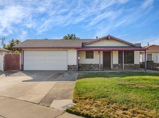 817 Madsen Dr, Ripon, CA 95366