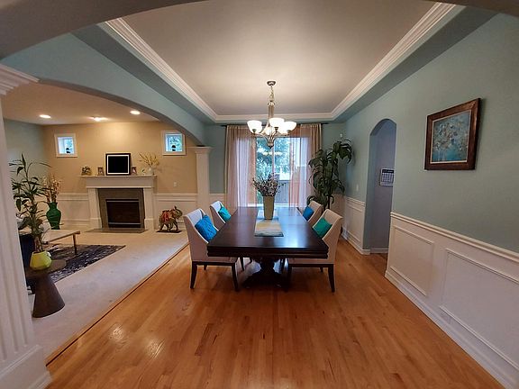 Formal dining
