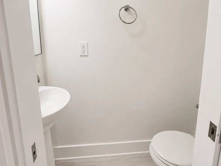 727 Quebec Pl NW #B — Photo 12