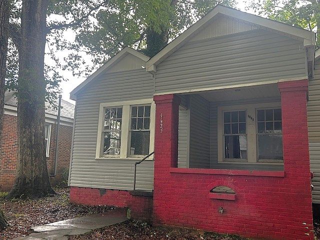1st image of 1621 Christine Dr