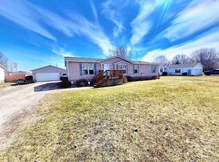 116 3rd St S, Gaylord, MN 55334