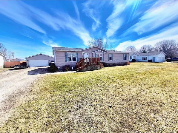 116 3rd St S, Gaylord, MN 55334