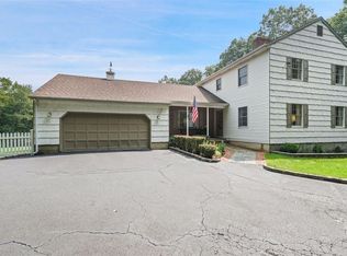 12 Reservoir Rd, South Salem, NY 10590