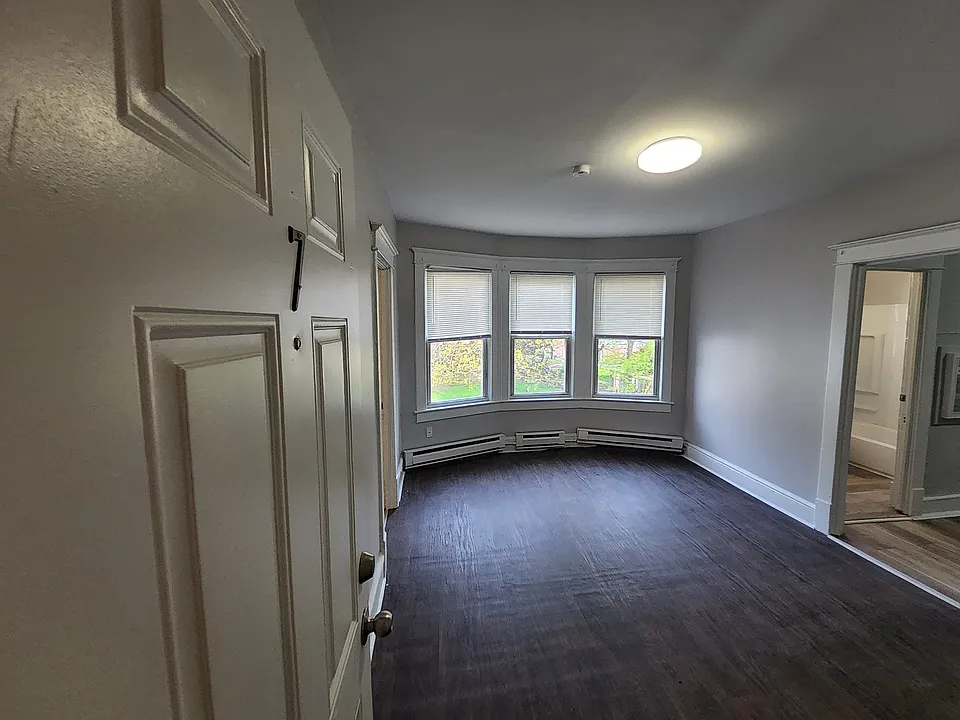 15 Fulton St #7
